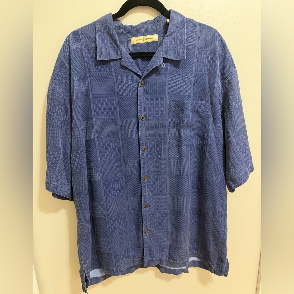 Tommy Bahama Men's XL Blue Geometric Tile Silk Button Up Shirt Short Sleeve